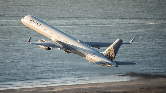 United Airlines operates longest transatlantic flight with 30% biofuel blend