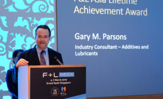 Gary Parsons recognised for 37 years of industry service