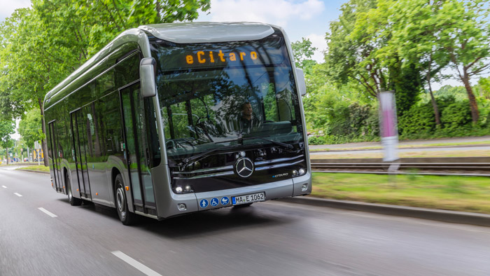 Daimler Trucks & Buses targets completely CO2-neutral fleet of new vehicles by 2039 in key regions