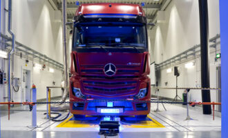 Mercedes-Benz opens new e-truck testing centre