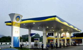 India opens bidding for its stake in BPCL