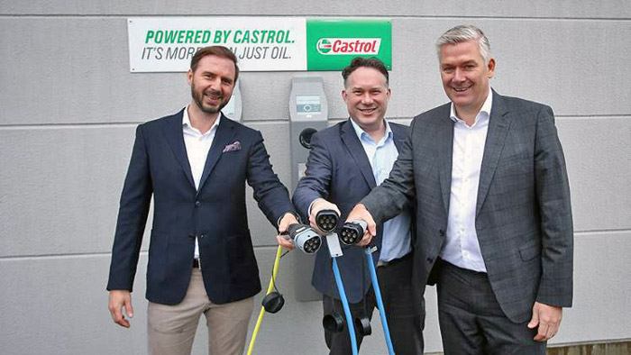Castrol and Vattenfall offer car dealers in Germany a complete range of EV solutions