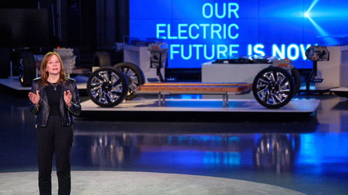 GM unveils long-range battery to power its new electric vehicles
