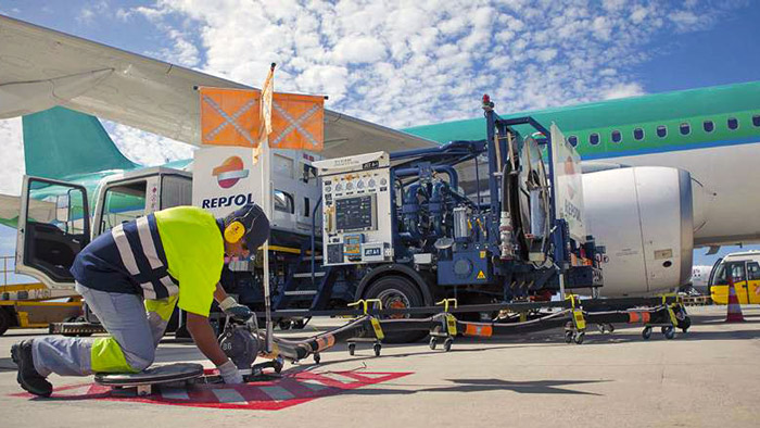 Repsol produces Spain's first batch of aviation biofuels