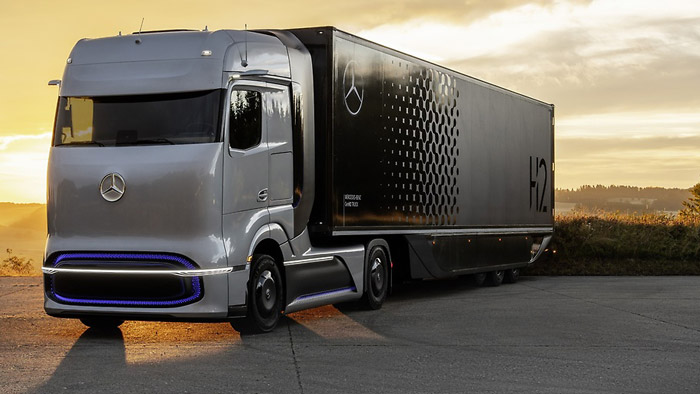 Daimler Trucks unveil technology strategy for electrification