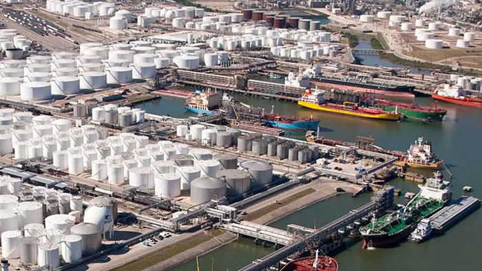 Dow sells U.S. Gulf marine and terminal assets to Vopak-BlackRock JV