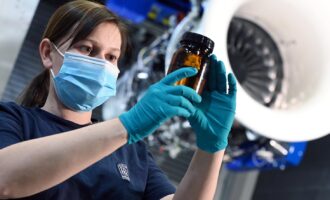 Rolls-Royce conducts first tests of 100% sustainable aviation fuel
