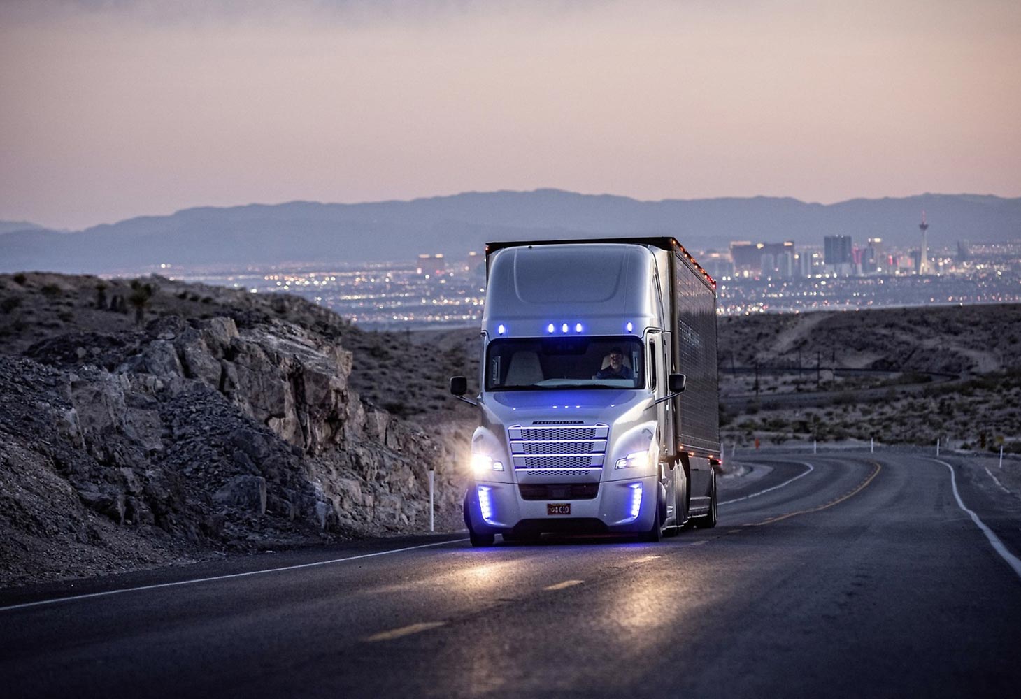 Daimler Truck announces creation of Truck Technology Group