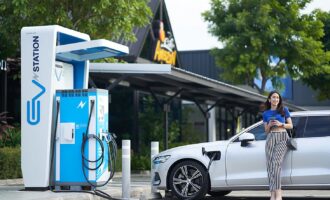PTT to install 300 EV charging units in petrol stations in 2022