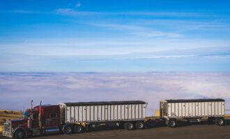 U.S. Court of Appeals exempts trailers from fuel economy rule