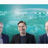 TRATON, Daimler and Volvo sign binding agreement to create JV