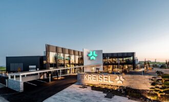 Deere completes acquisition of majority stake in Kreisel Electric