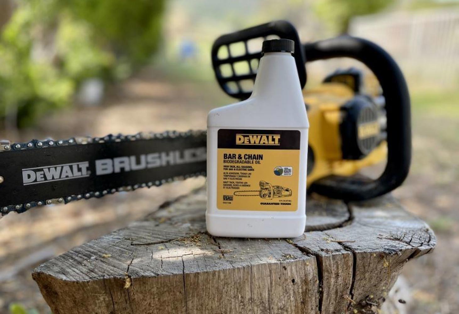 DEWALT announces first-ever biodegradable chain saw oil